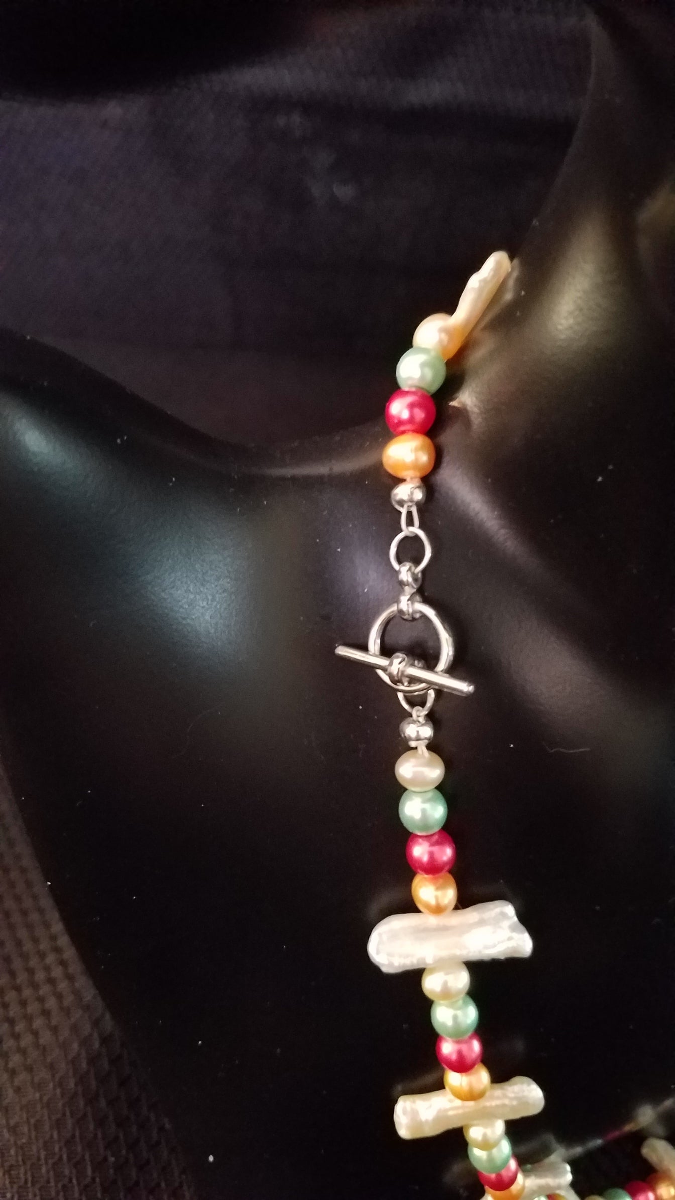 Colored pearl necklace & earring set