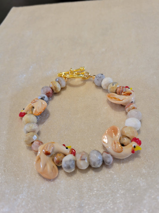 Bracelet with glass farm hens and agate stones, size 8