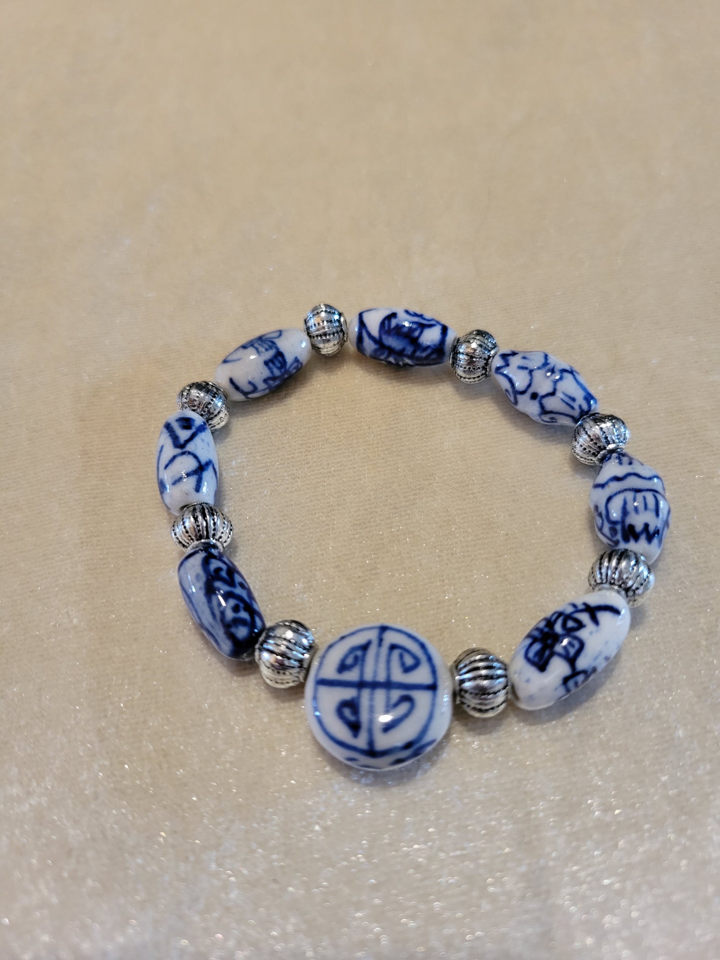 Blue and white ceramic stones stretch bracelet, size 7