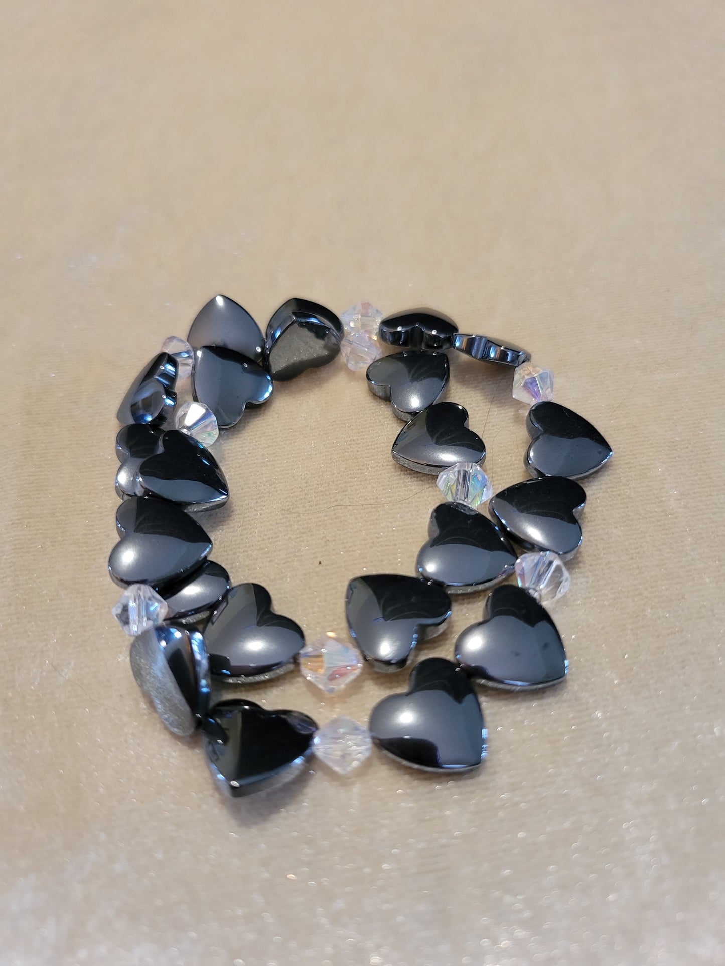 Hematite heart with glass crystal stretch bracelet, size 7